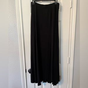 Maxi Skirt with ruffles in back Black Plus Sz 14/16 approximately 44 inches long